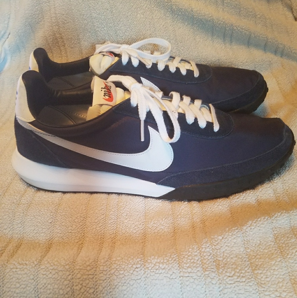 Men Nike running shoes